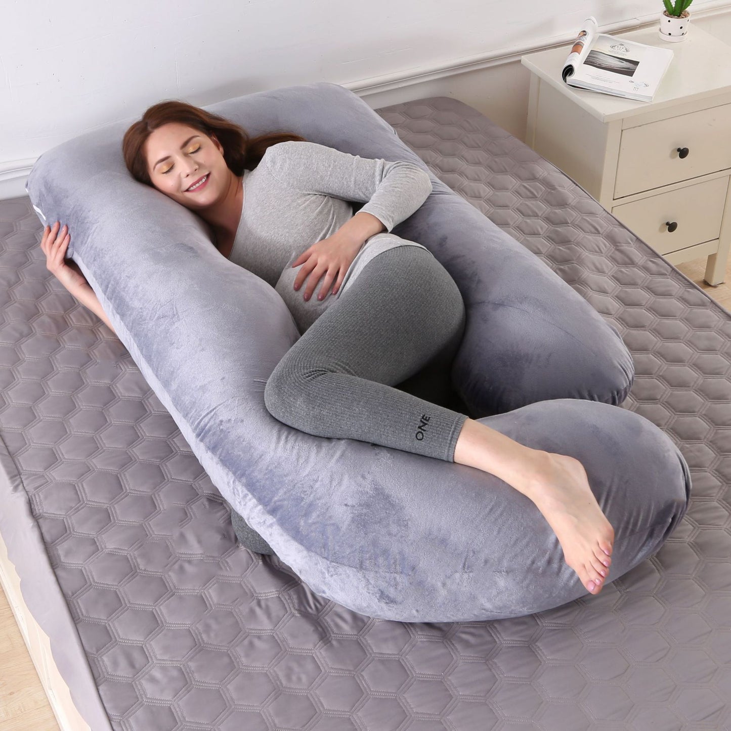 Crystal Velvet Pregnancy Pillow – Detachable G-Shape Side Sleeping Maternity Pillow